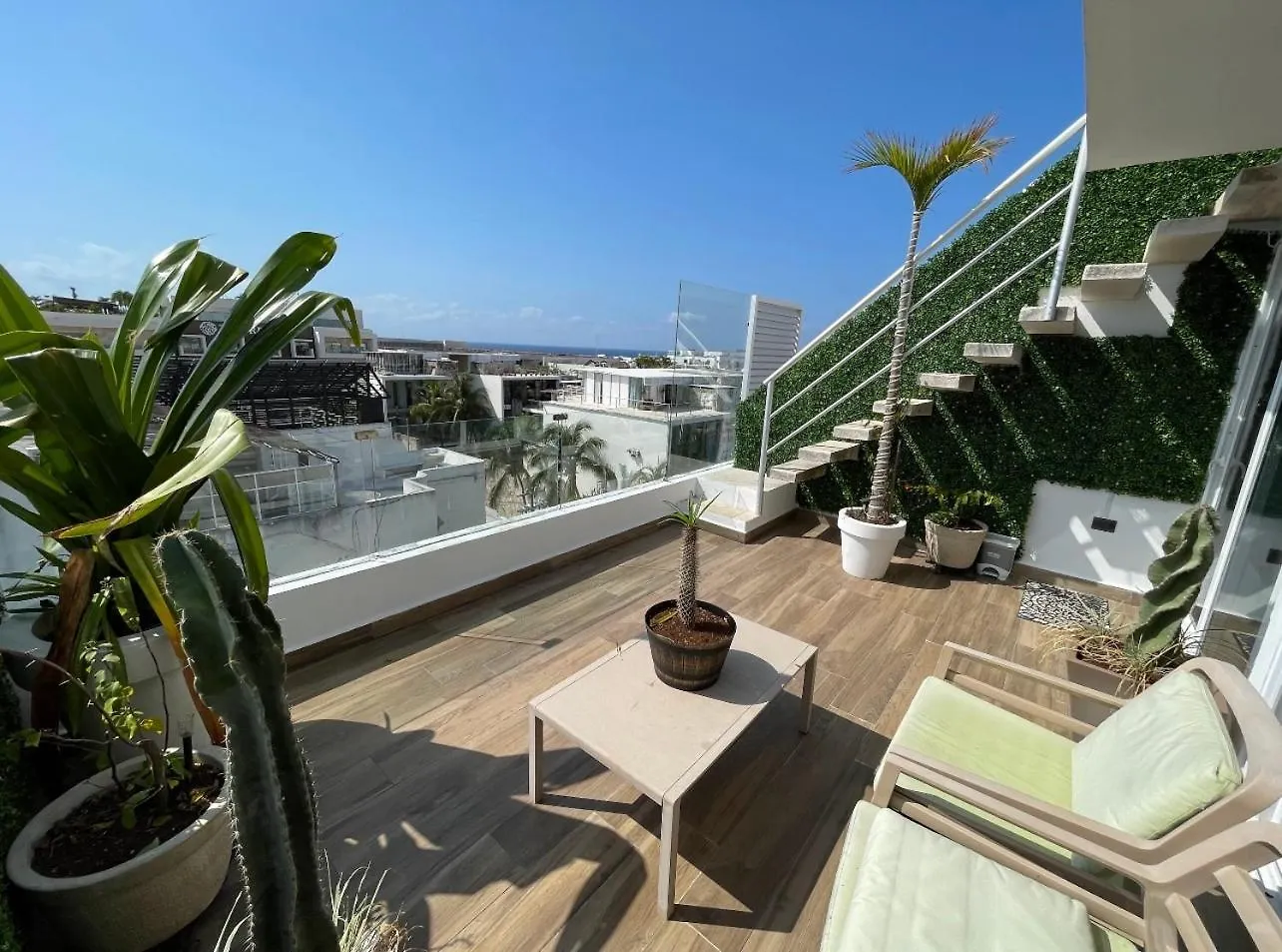 Best Penthouse On 5Av! Private Pool! Rooftop With Ocean View contacts